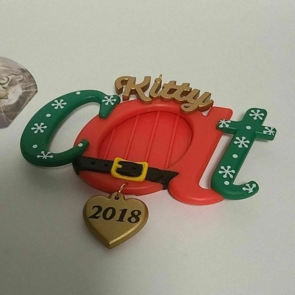 Hallmark Keepsake Kitty Cat Christmas Tree Photo Holder Ornament 2018‎ Picture